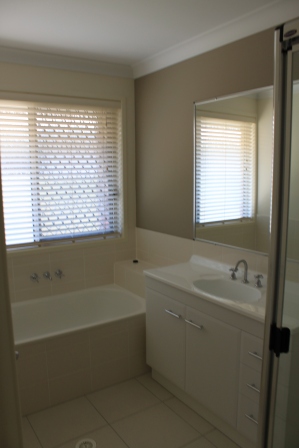 BRAND NEW 4 BEDROOM LOWSET! Picture 2