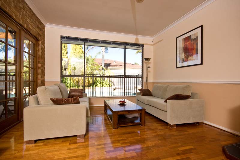 FAMILY FLARE Picture 2