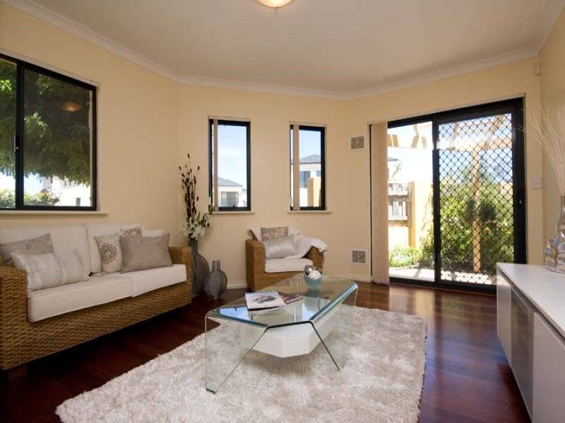 GREAT LOCATION Picture 1