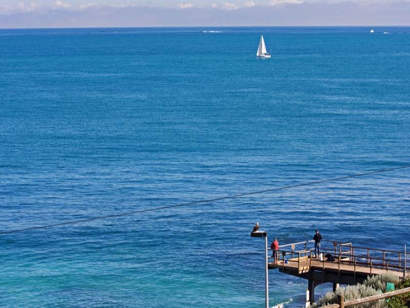 ALL OFFERS CONSIDERED Picture 2