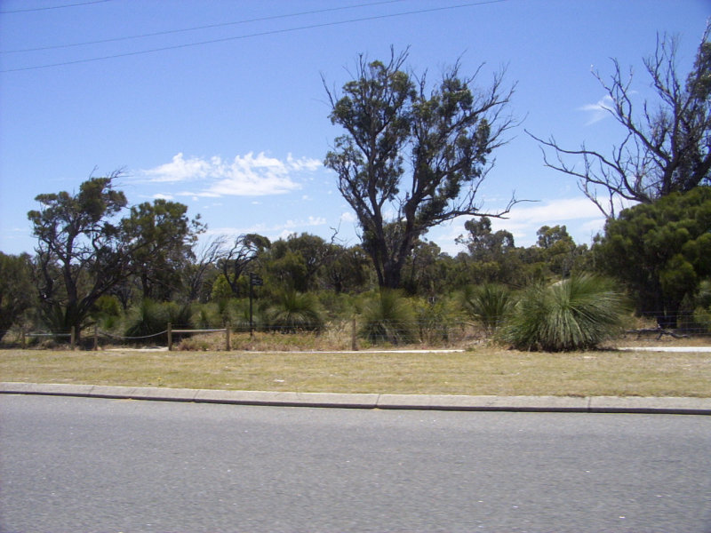 ALL OFFERS CONSIDERED Picture 3