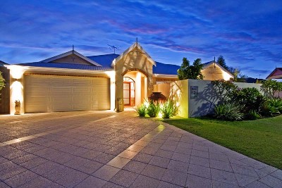 Harbourside Living Picture Harbourside Living Picture