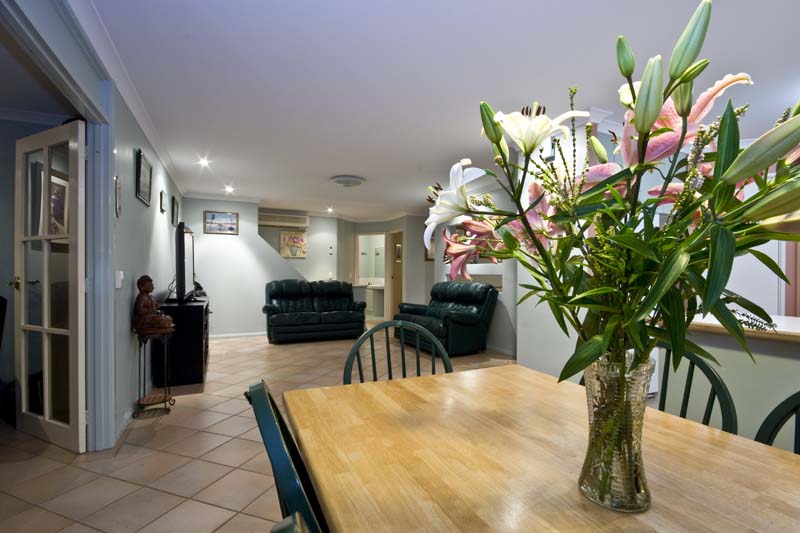 Entertainers Delight Picture 3