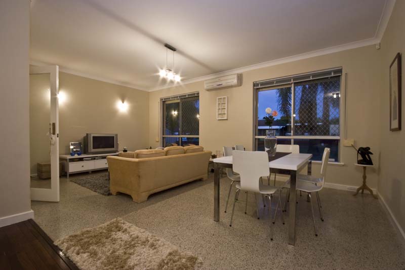 GOLDEN GEM! Open SATURDAY 1 - 1.45pm,
SUNDAY by Appointment Picture 1