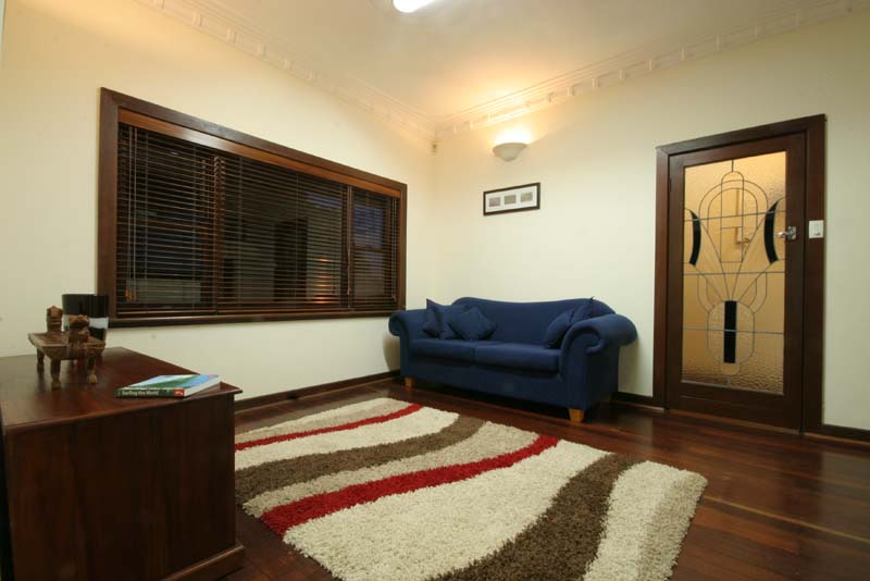 BEACH BEAUTY ON BIG BLOCK Picture 3