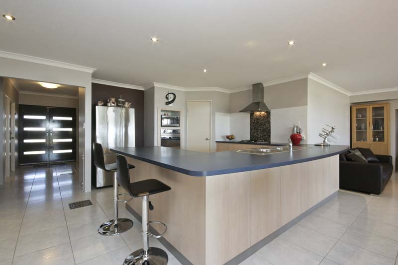 PUT YOUR FEET UP Picture 3