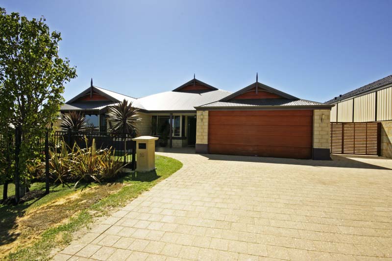 PUT YOUR FEET UP Picture 1