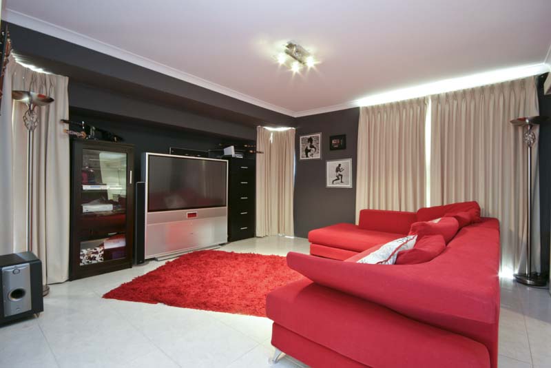 PUT YOUR FEET UP Picture 2