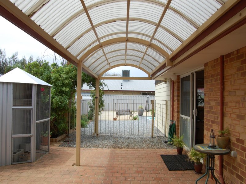 Sparkling Pool Picture 2