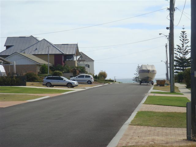 VINTAGE LOCATION Picture 3