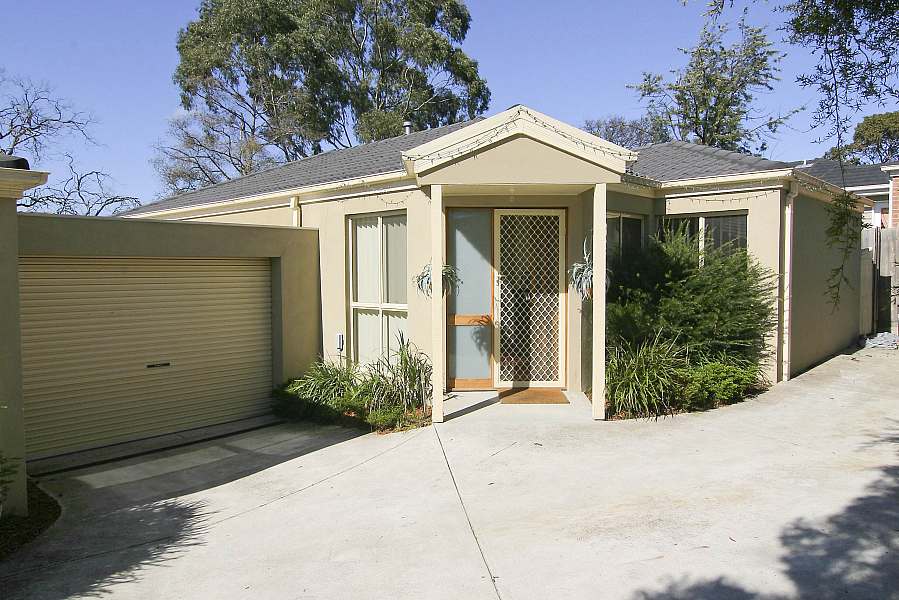 Superp Modern Living Picture 1