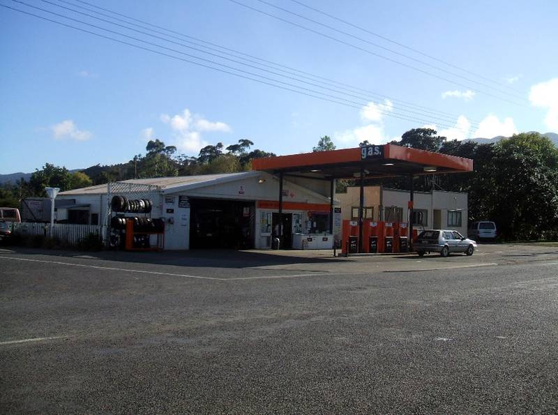NZ Service Station for Sale with Accommodation FHGC Picture 2