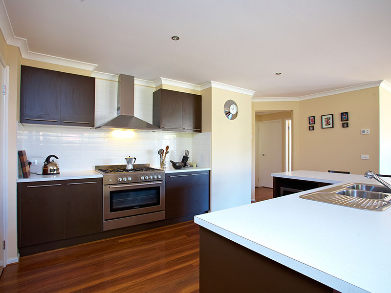 GREAT FAMILY VALUE! BERWICK SPRINGS! Picture 3