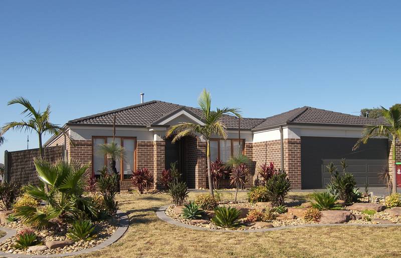 GREAT FAMILY VALUE! BERWICK SPRINGS! Picture 2