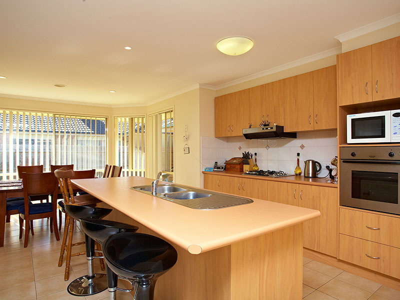 LOOK NO FURTHER! Picture 2