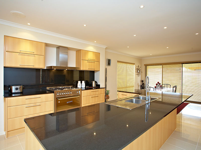 NEW FAMILY HOME Picture 2