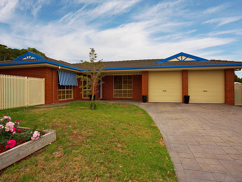 HIDDEN CHARMER! Picture 1