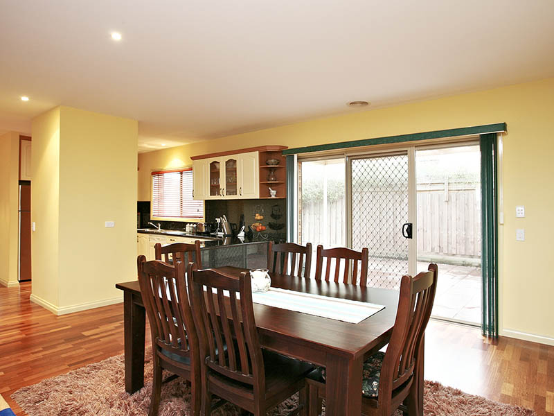 Live North of the Highway Picture 2