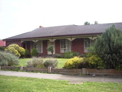 Character Filled 3 Bedroom Picture Character Filled 3 Bedroom Picture