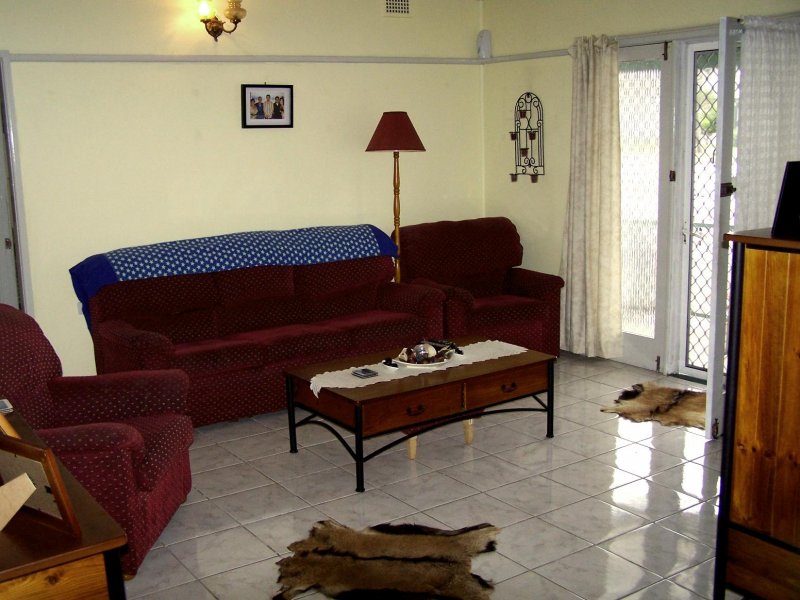 Approximately 1km from
train station Picture 2