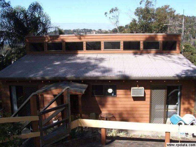 BUSH & BAY Picture 3