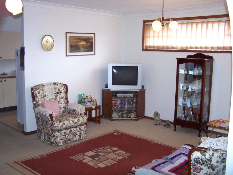 FEELS LIKE HOME Picture 3