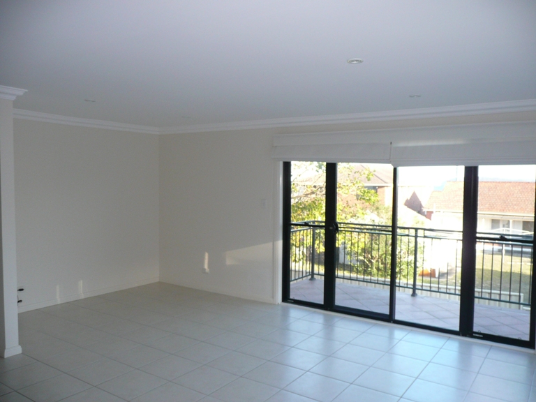 OCEAN VIEWS Picture 3