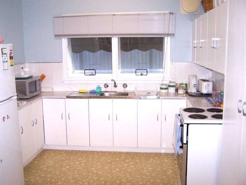 EVEN BETTER THAN IT LOOKS Picture 3