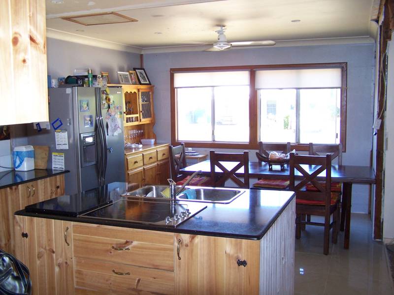 Renovators Dream House Picture 1