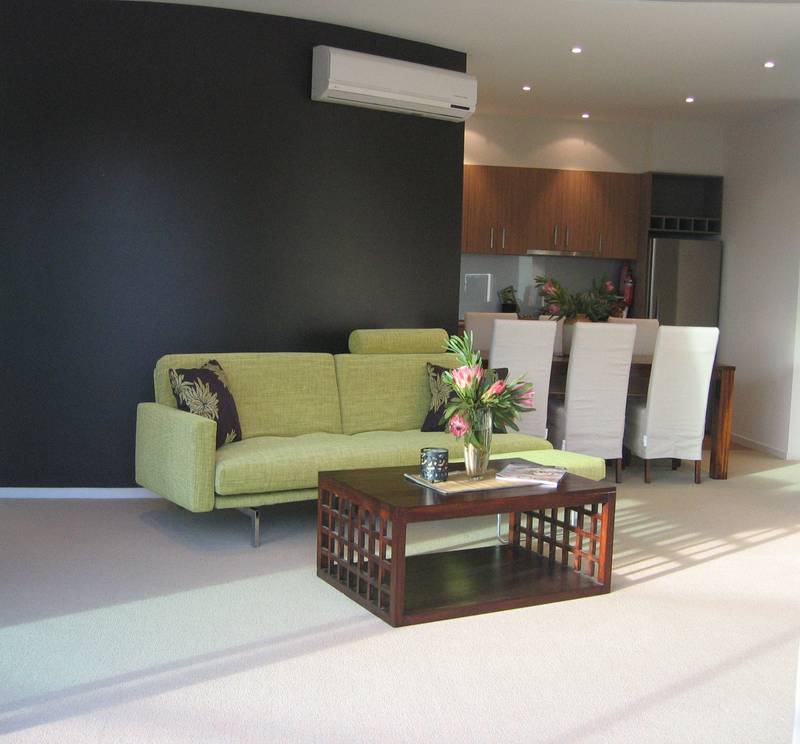 HT 75
WAVES ON FINDLAY Picture 2