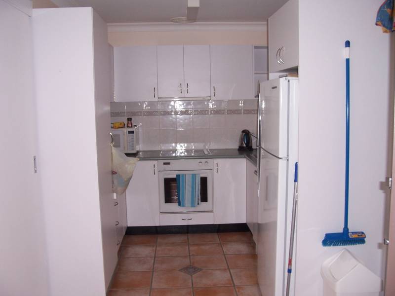 HT100 - GLEN ISLA VIEWS Picture 3