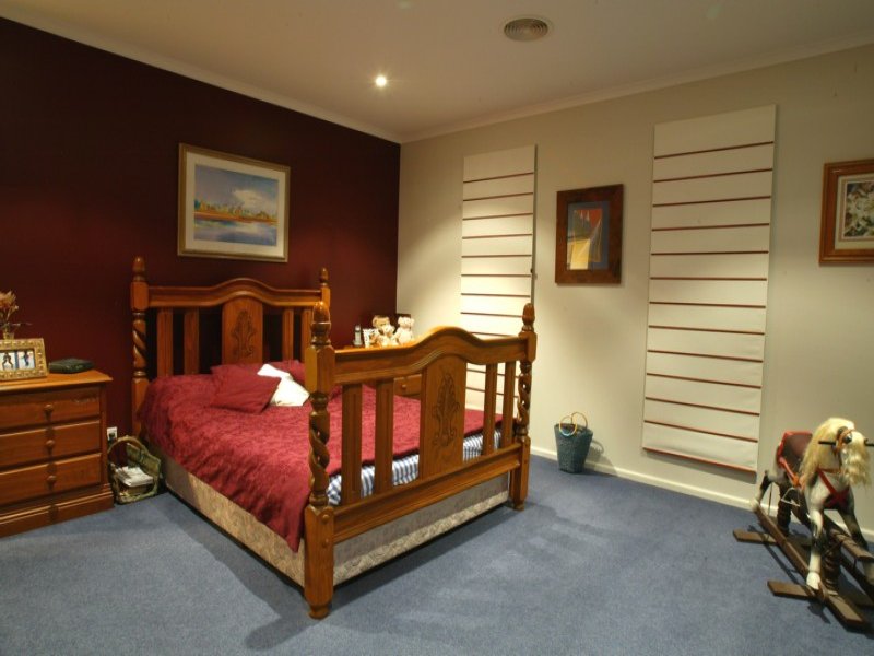 HT24 - CHICKORY MANOR Picture 3