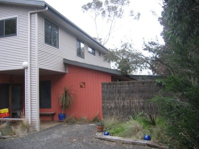 HT83 -
HEART OF COWES Picture