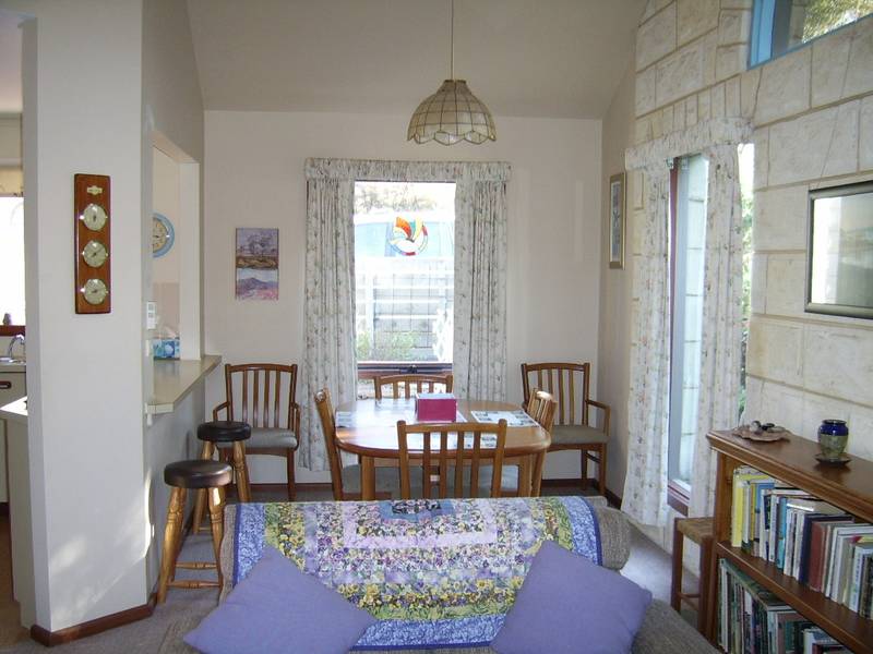 HT93 - THE BELLS Picture 2