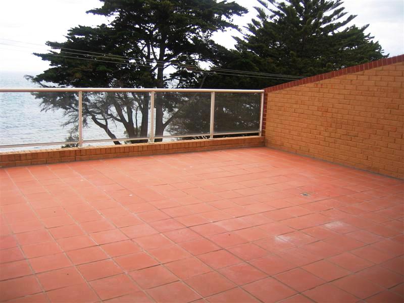 VIEWS FOREVER Picture 1