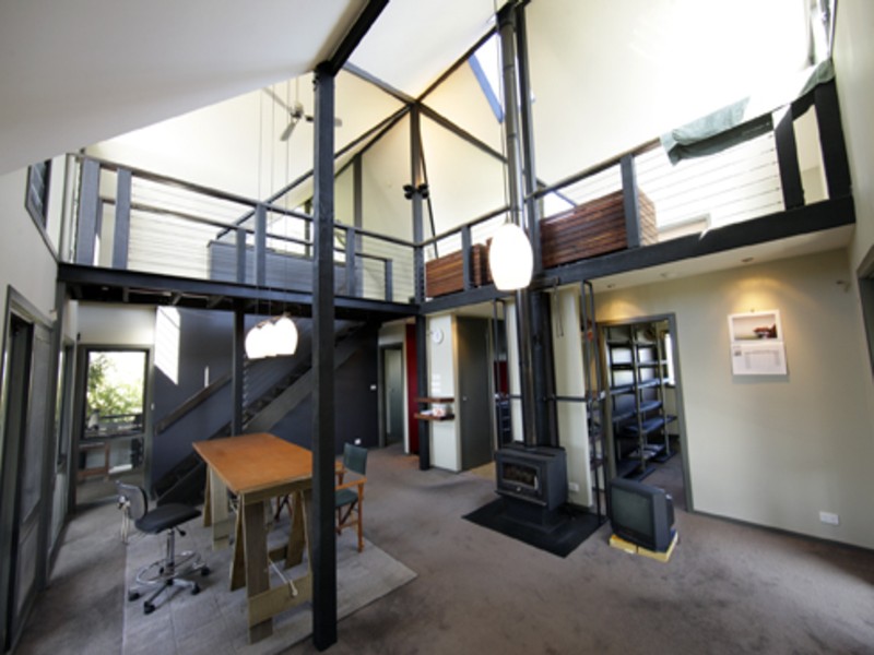 A Stunning Tri - Level Masterpiece Picture 2