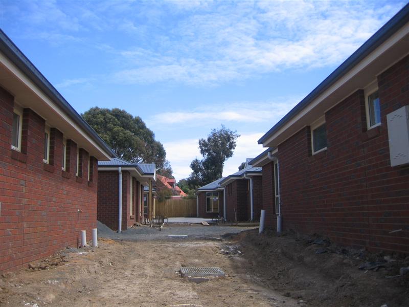 Be Quick - Buy Now! Picture 3