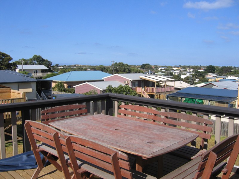 Island Beach Living Picture 3