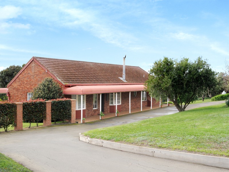 A Rare Opportunity with Land. Picture 1