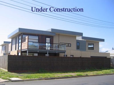 Stylish Masterbuilt/ Spacious Home! Picture