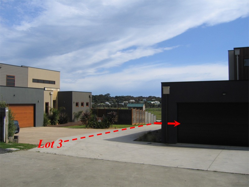 PERFECT FOR THE GOLF ENTHUSIAST! Picture 3