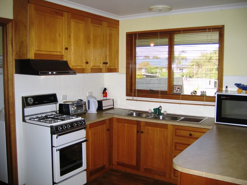 Neat, Clean and Central Picture 2