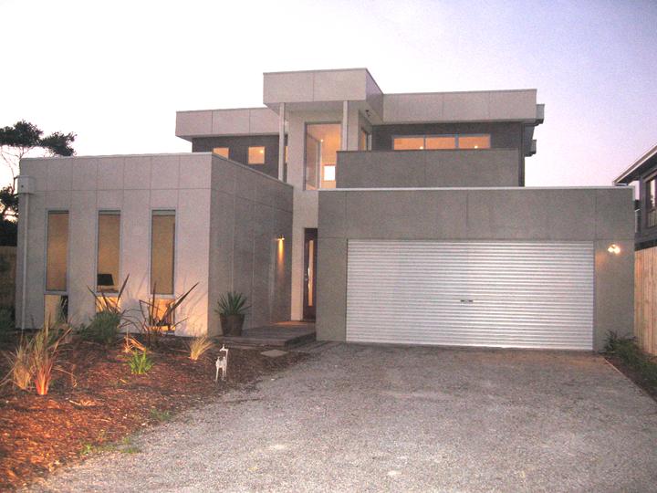 Only 12 Months Young & just 350m to Beach. WHAT A GREAT FIND! Picture 3