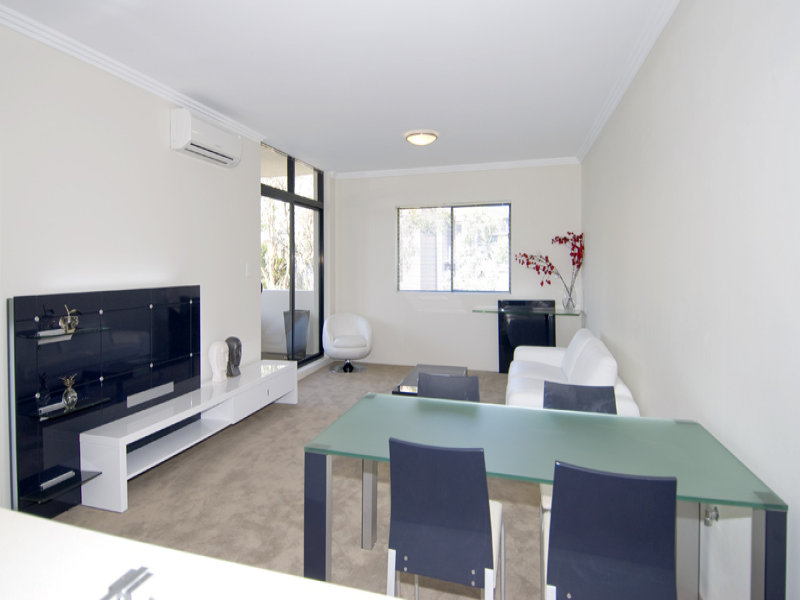 15 ULTRA LUXURIOUS BRAND NEW APARTMENTS. TAKE ADVANTAGE OF THE FIRST HOME OWNERS GRANT OF UP TO $24,000 + STAMP DUTY CON Picture 2