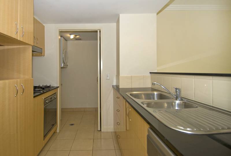 Top Shelf Apartment - Bottom Shelf Price Picture 3