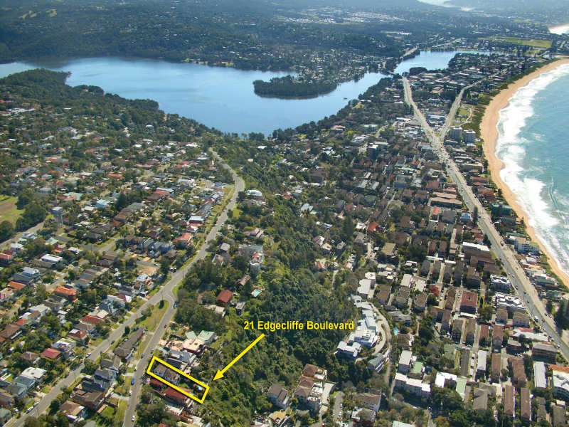 WORLD CLASS LOCATION! Picture 2