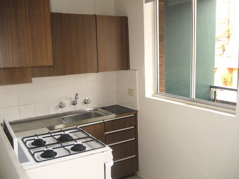 ATTENTION FIRST HOME BUYERS OR INVESTORS Picture 3