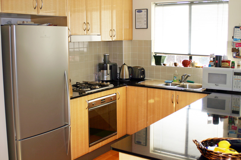 Bright & Sunny Picture 2