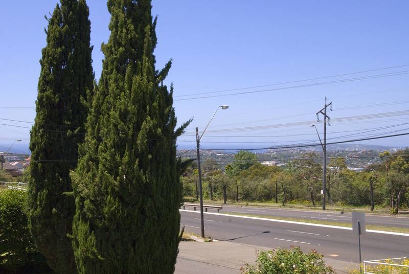 SPECTACULAR OCEAN, DISTRICT & CITY VIEWS Picture 2