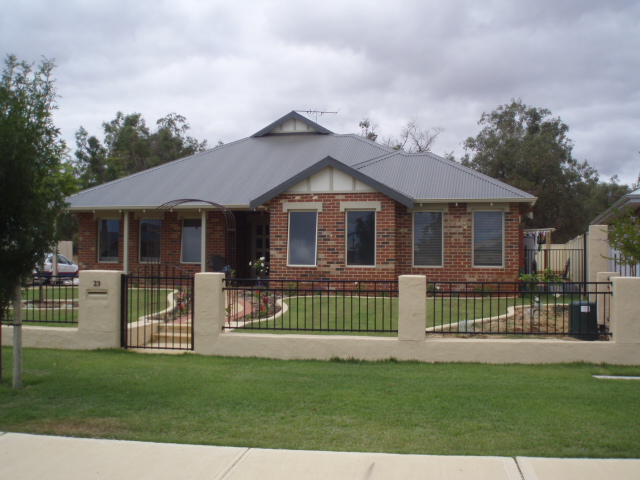 Large family home Picture 1